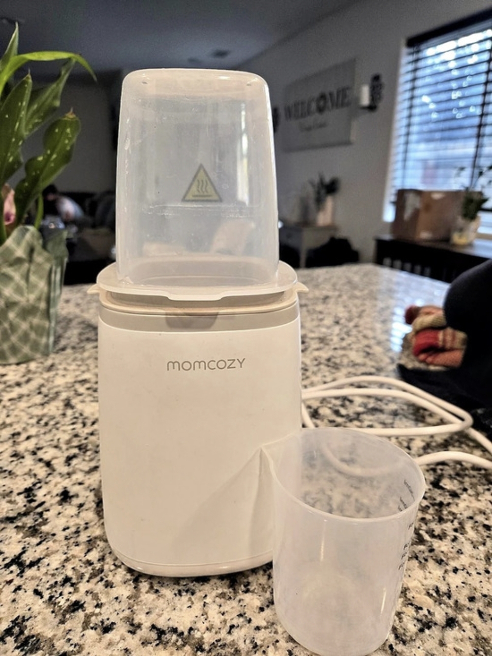 Momcozy Fast Baby Bottle Warmer in White